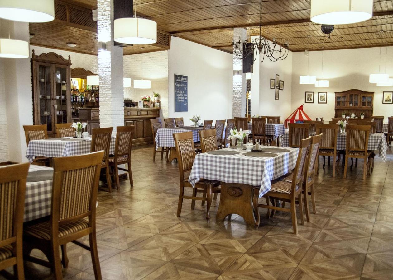 Zajazd Boryna Wielun Bagian luar foto